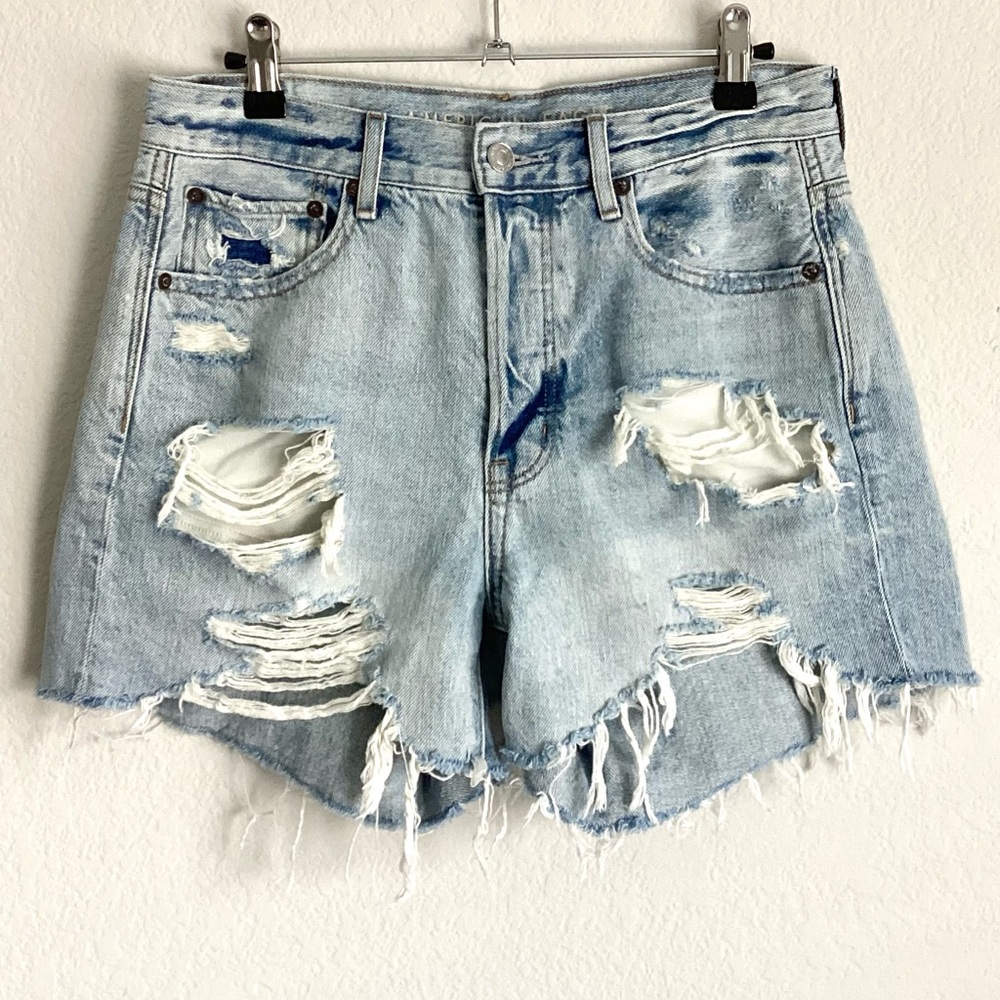 \American Eagle\ NWOT 90s Boyfriend Shorts